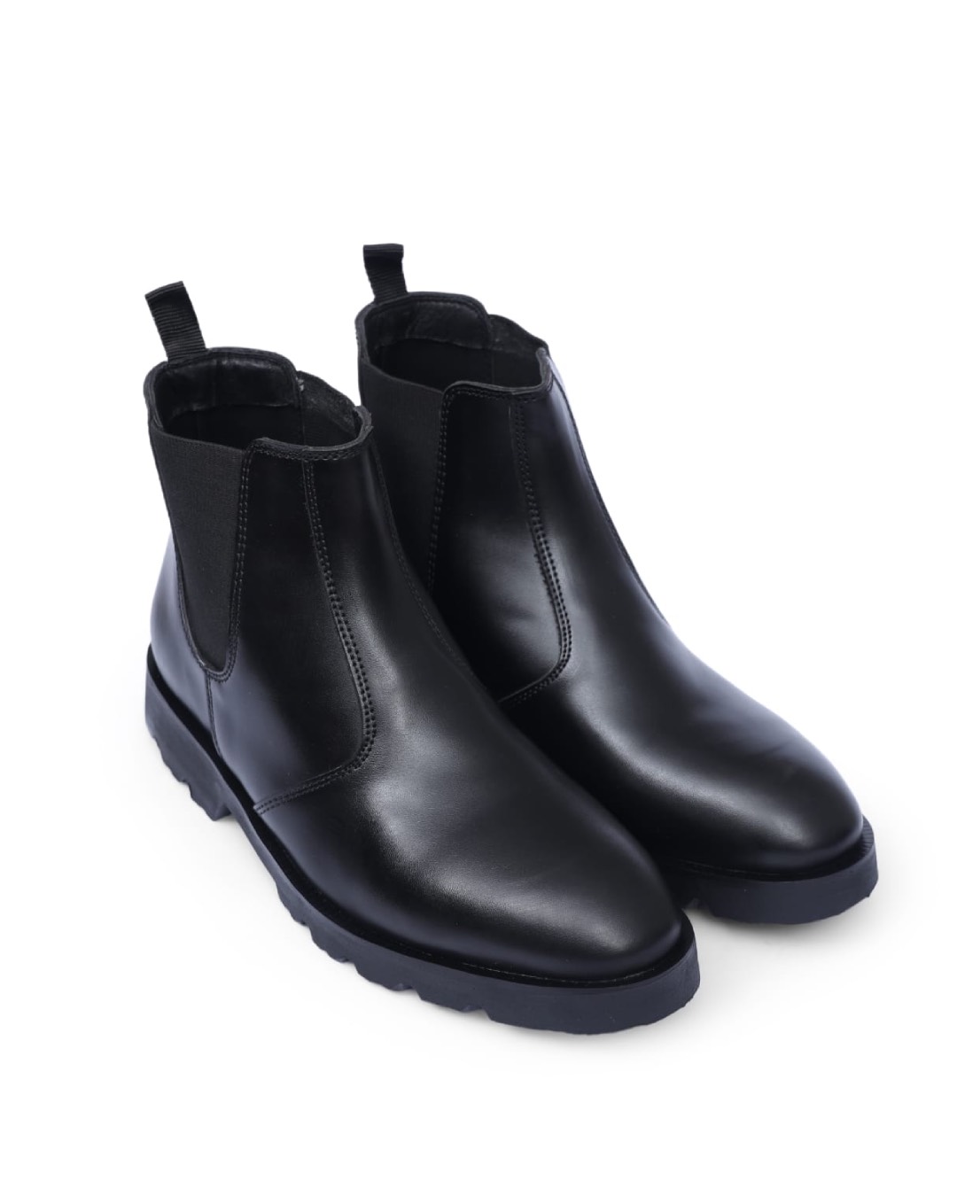 Leather Chelsea Boots – Classic Slip-On Elegance